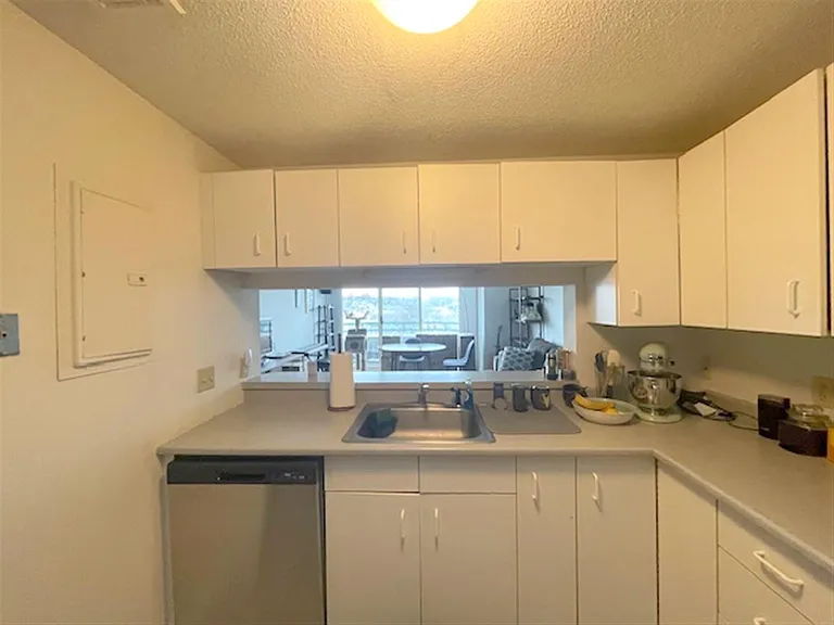 187 Beacon St #1 — Photo 20