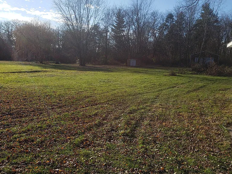 Large Back Yard!