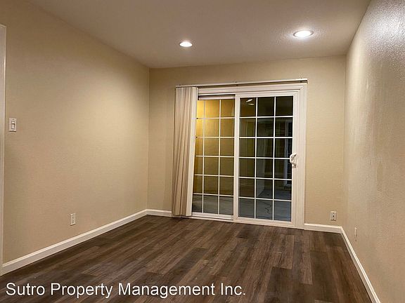 3rd image of 115 Cypress St APT 2