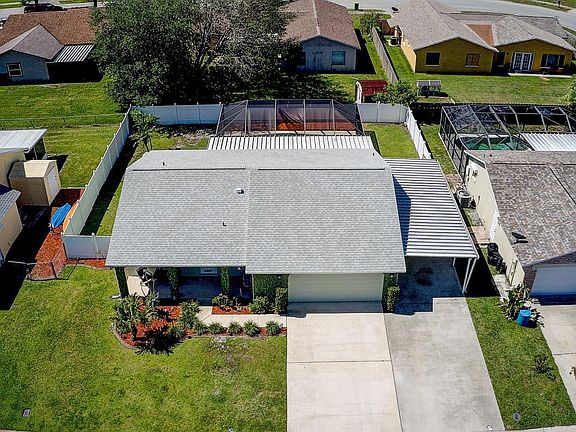 2nd image of 3817 Stonemont Dr