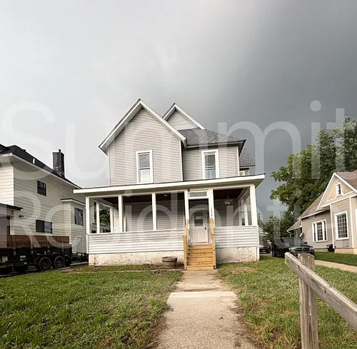 1422 10th St Photo 1