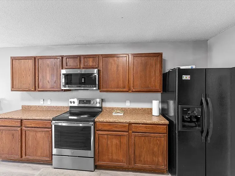 5401 Pandale Valley Dr — Photo 15