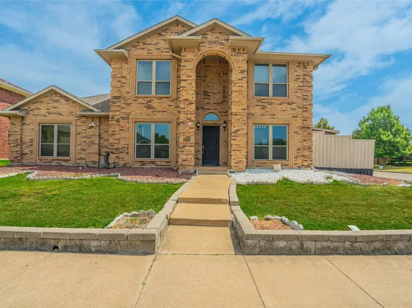 6802 Silverlake Dr, Rowlett, TX 75089
