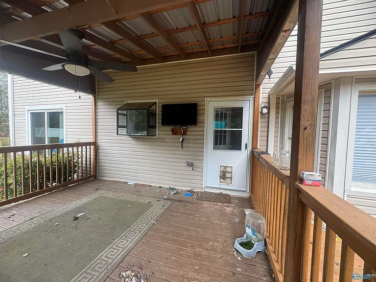 915 Highland Dr — Photo 25