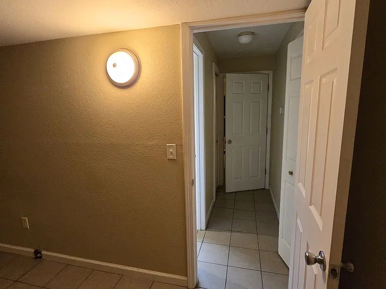 18 Bentree Ln #403 — Photo 30