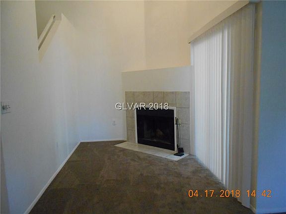 3rd image of 2140 Pinetop Ln Unit 105