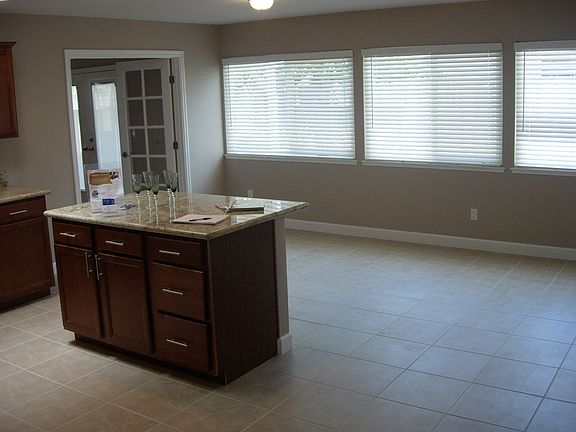 Kitchen Island & Dining Area