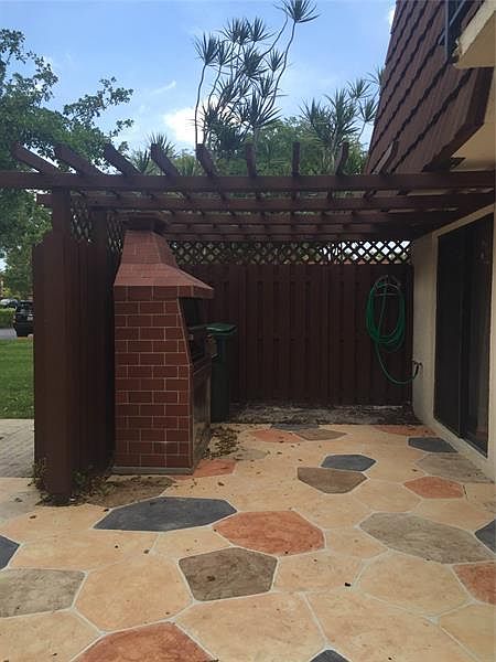 2nd image of 11910 SW 9th Ct