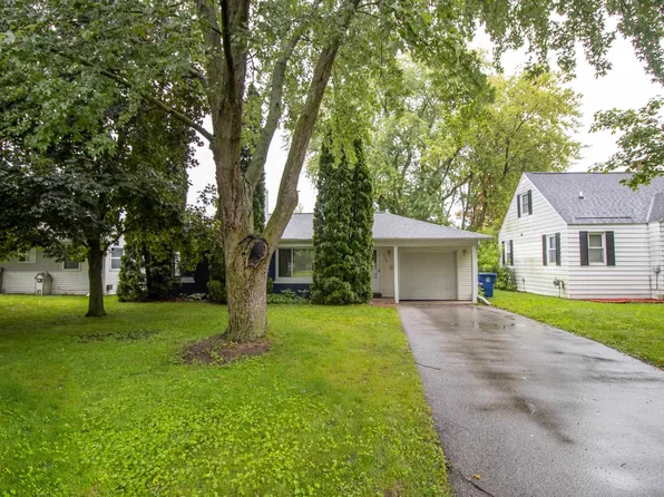 4145 Pineport Rd, Bridgeport, MI 48722