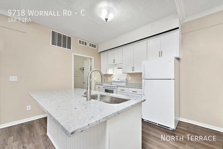 Building Photo - 9718 Wornall Rd