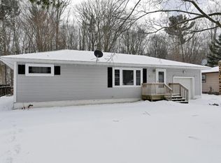 269 Aue Rd, Norton Shores, MI 49441