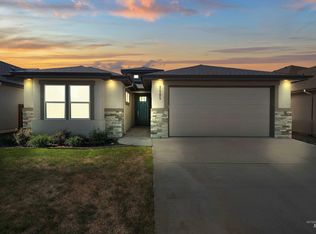 1505 E Summerplace St, Meridian, ID 83646