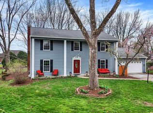 4515 Wellington Cir, Carmel, IN