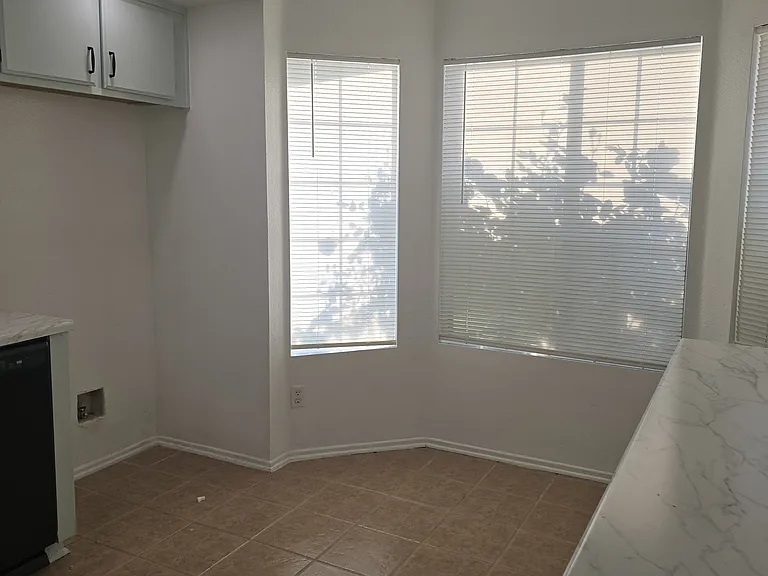 36851 Goldenview Way — Photo 4