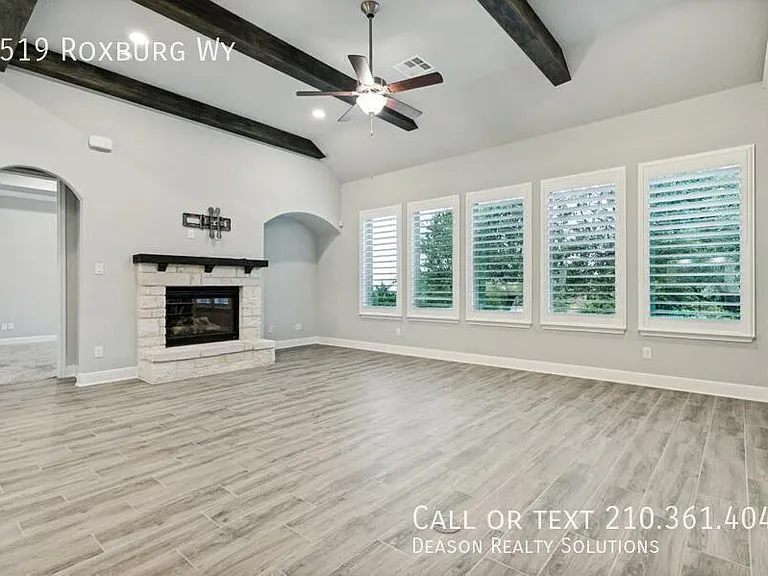 1519 Roxburg Way — Photo 11