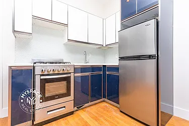 751 Dekalb Avenue, #2R