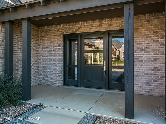 3rd image of 6403 Parkwood Pl
