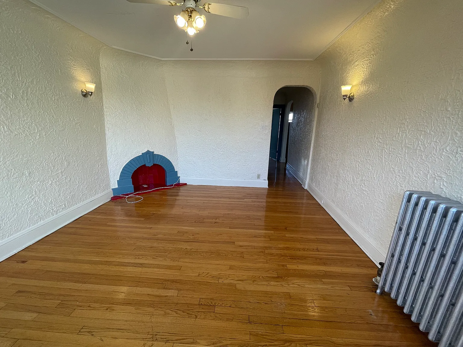 1 bed, 1.0 bath, 650 sqft, $1,100 — Photo 3