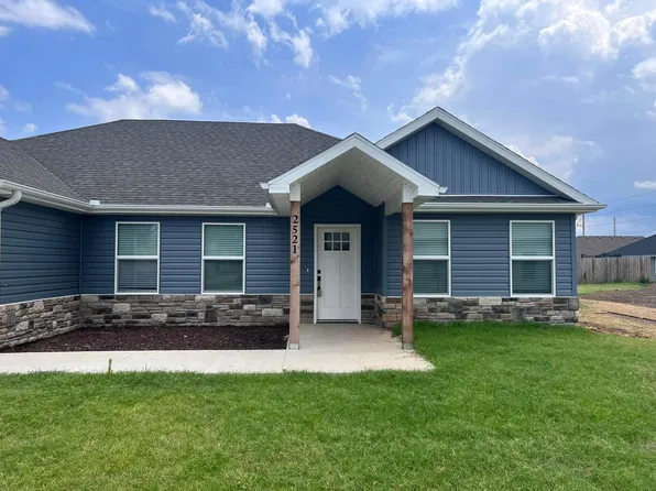 2521 S McKinley Avenue, Joplin, MO 64804