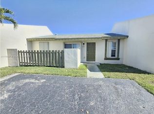 12215 SW 110th Ln, Miami, FL 33186