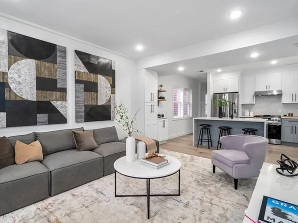 309 Washington St #B, Somerville, MA 02143