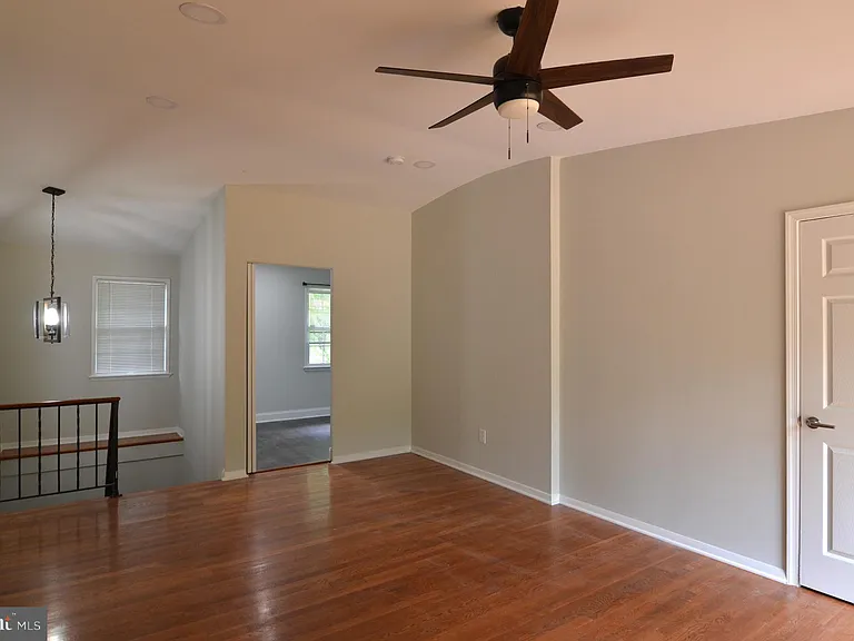 14011 Eagle Ct — Photo 7