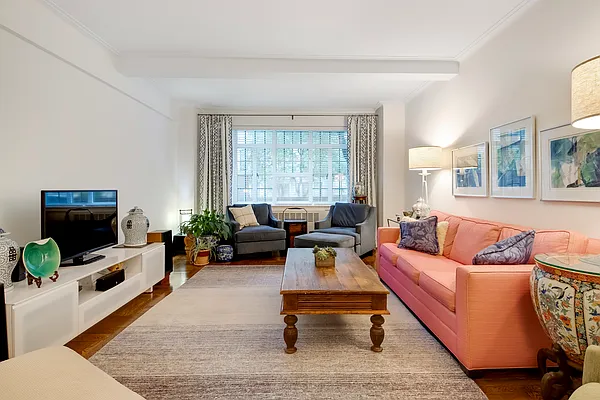 Rented by Compass | media 12