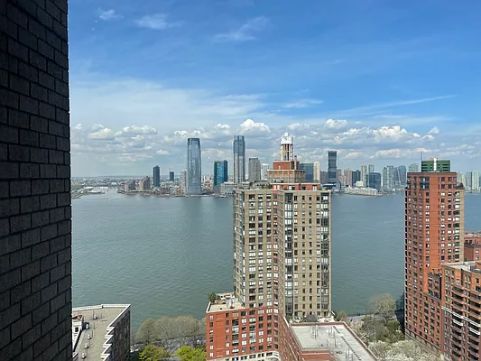 Rented by Battery Park Realty | media 1