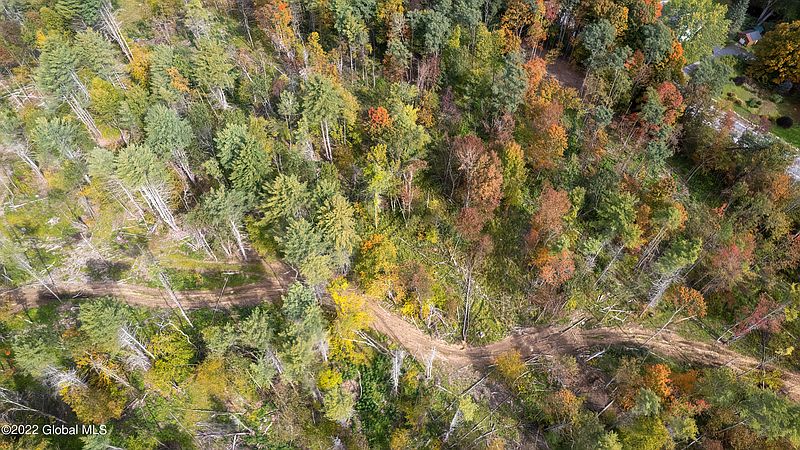 5th image of L21.12 Sacandaga Road