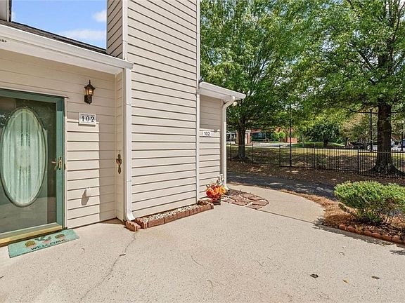 4th image of 460 Tribble Gap Rd APT 102