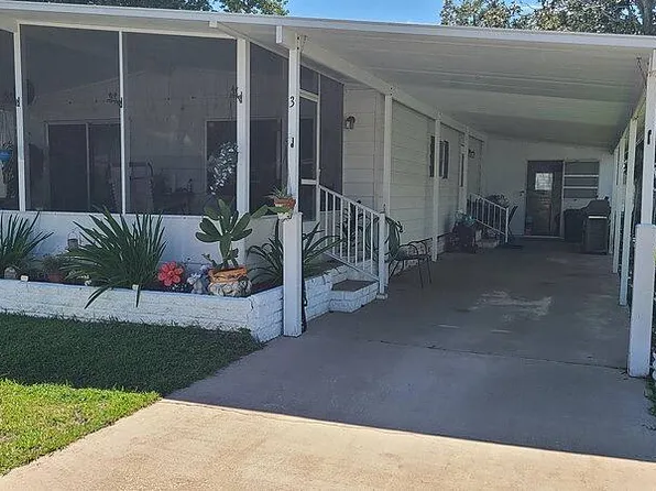 3 Trotter Ct, Daytona Beach, FL 32119