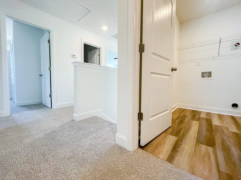 549 Meloney Dr — Photo 15