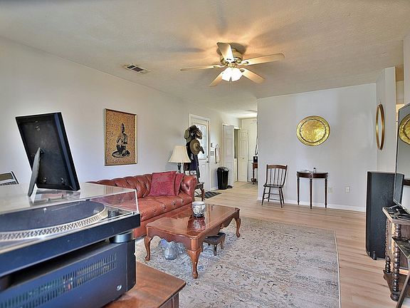 5th image of 5258 Cunningham Dr