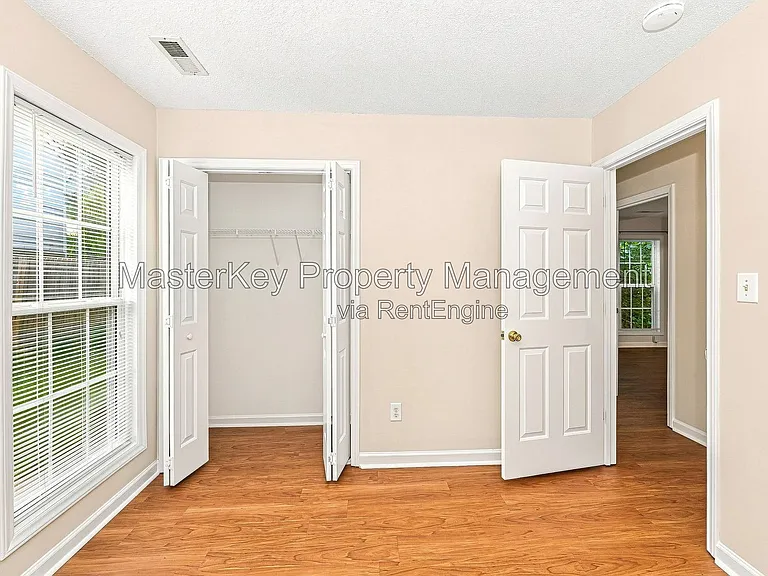 6307 Forest Ridge Dr — Photo 28
