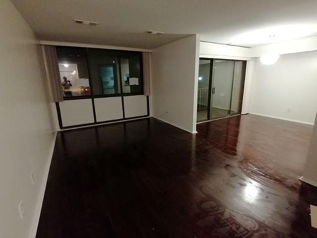 1st image of 527 N Armistead St APT 201