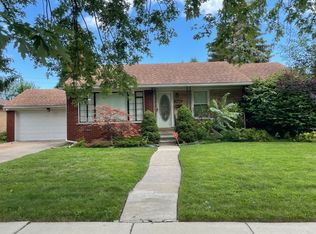 23810 Roxana Ave, Eastpointe, MI 48021