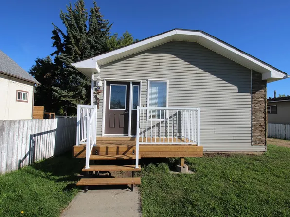 10216 101st St, Westlock, AB T7P 1X9