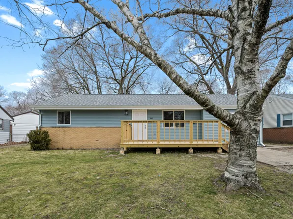 1441 Mather Dr, Rantoul, IL 61866