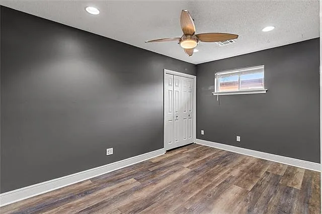 2716 N Sibley St — Photo 11