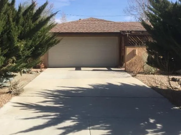 16980 Molino Dr, Victorville, CA 92395