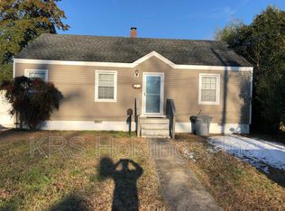 430 Clovelly Ln, Hampton, VA 23669