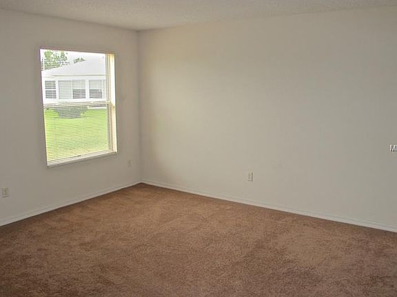5th image of 760 Taos Way