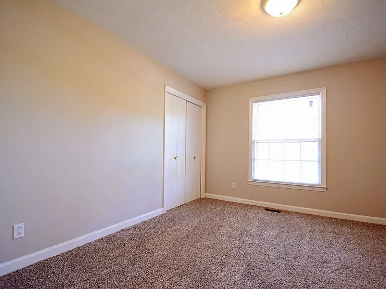 1509 Paisley Ave — Photo 10