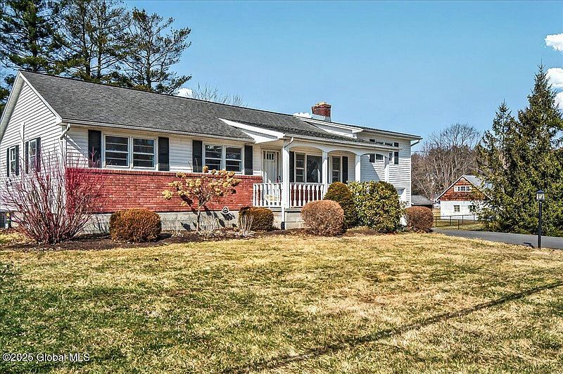 2nd image of 206 S Westcott Road