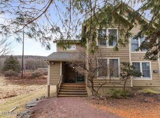 487 Spruce Dr, Tannersville, PA
