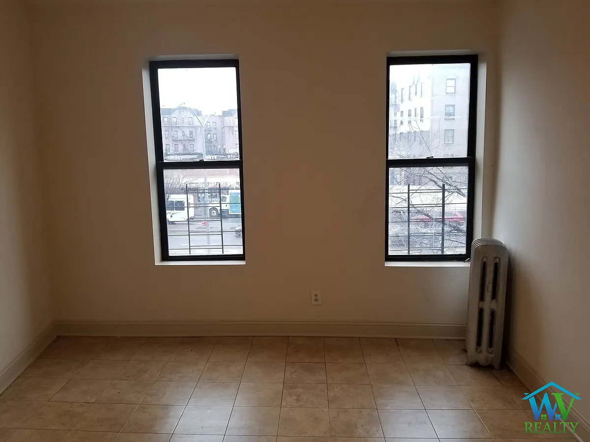 Photo 2 of 15 - 2095 Grand Concourse #O12 - Bronx, NY Building Photo - 2095 Grand Concourse #O12