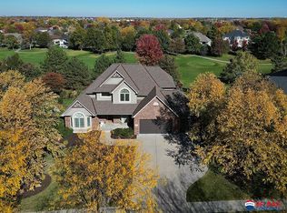 9400 Thornwood Dr, Lincoln, NE 68512