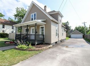 402 W Park St, Harvard, IL 60033