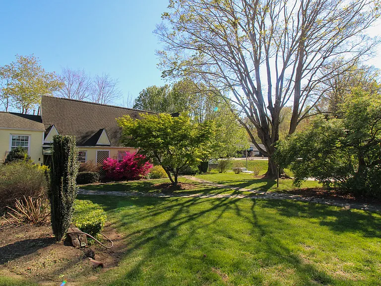 375 Weaverville Rd #3 — Photo 17