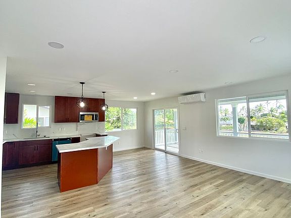 2nd image of 1320 Mokapu Blvd